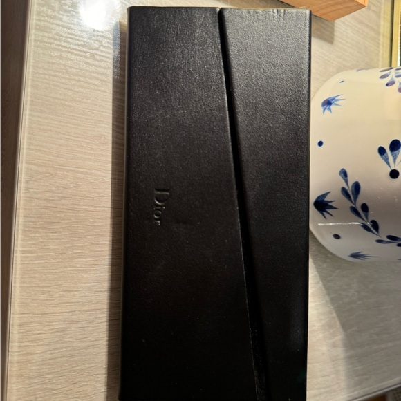 DIOR AVIATOR SUNGLASSES 🤍 - Picture 11 of 11